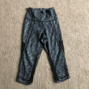 Luluemon knee-length leggings